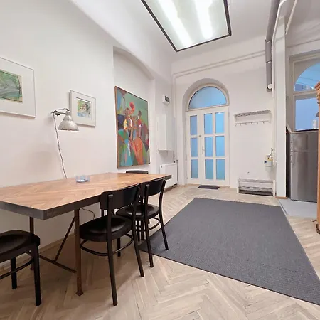 Apartment Experience Funky Stylish In The Heart Of Downtown Budapest